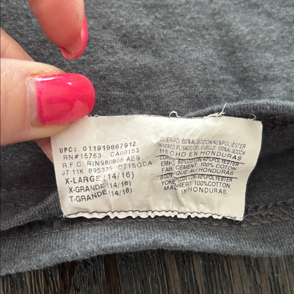 Hanes tee - Picture 7 of 9